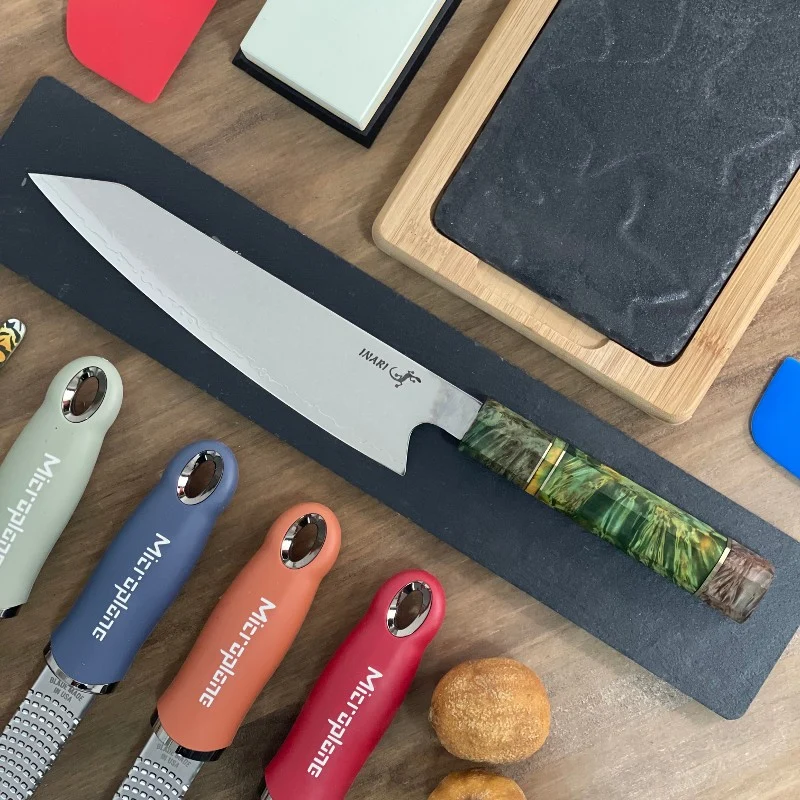 Cuchillo Kiritsuke Damascus 21 cm | Acero VG10 67 Capas | Mango Abedul Estabilizado