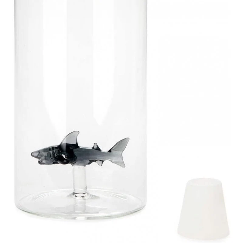 Botella de agua Atlantis tiburon 1.2 Litros