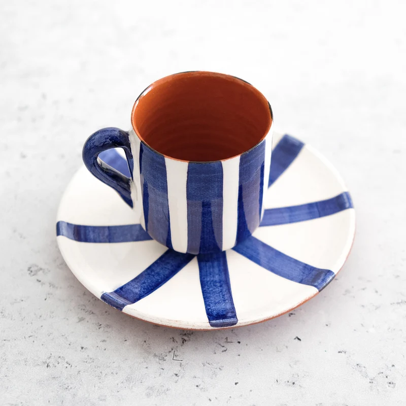 Taza de Espresso y Plato con Rayas Verticales
