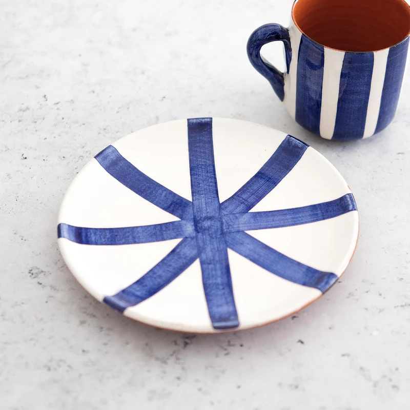 Taza de Espresso y Plato con Rayas Verticales