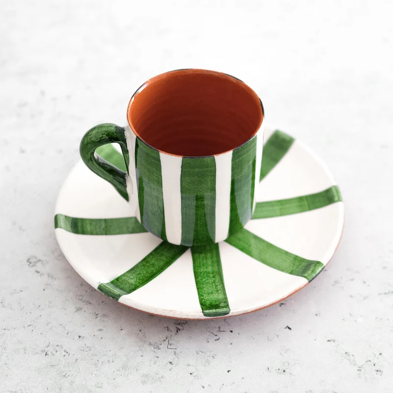 Taza de Espresso y Plato con Rayas Verticales