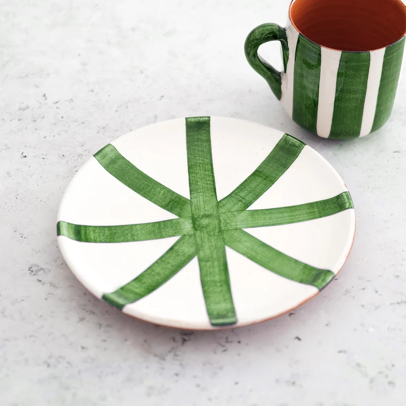 Taza de Espresso y Plato con Rayas Verticales