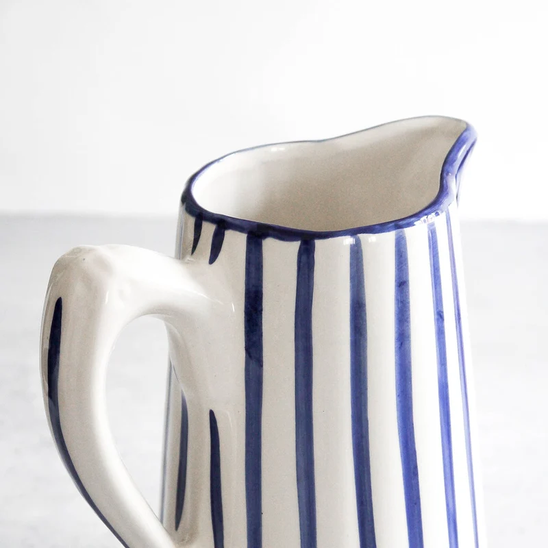 Jarra tradicional en azul 1,35L