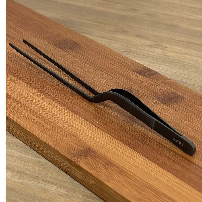 Pinza de Emplatar Profesional Titanium Negro 20cm