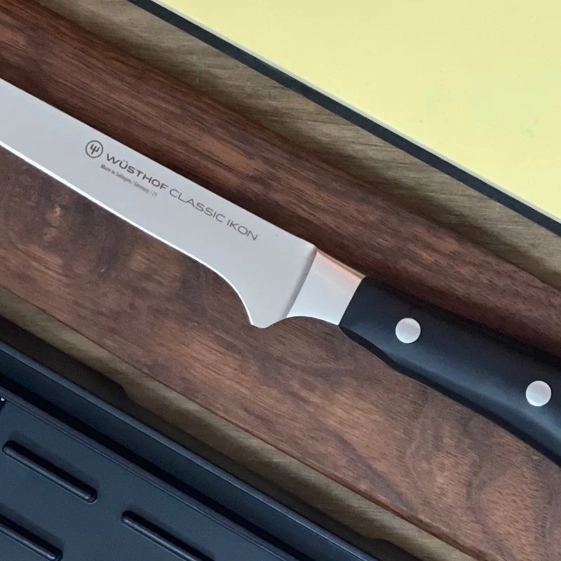 Cuchillo deshuesador wusthof 14 cms ikon classic