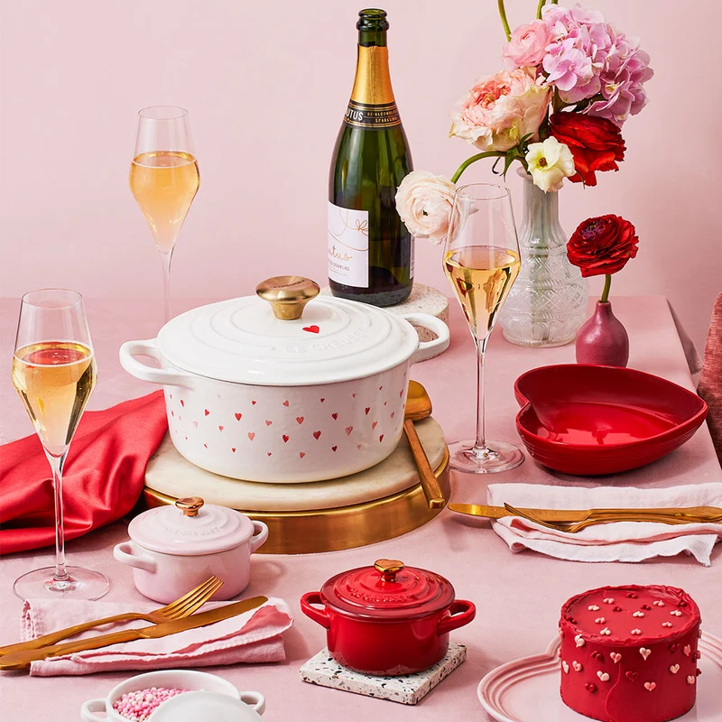 Cocotte redonda con corazones Le Creuset