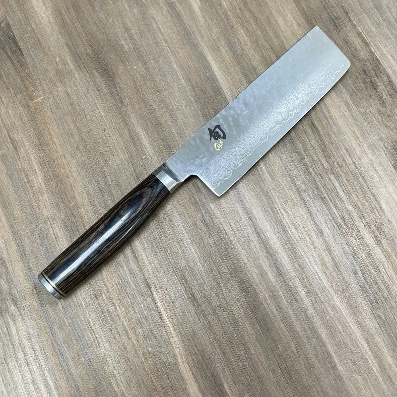 Cuchillo Nakiri Kai Shun Premier 14 cm | Acero Damasco 32 Capas TDM-1742