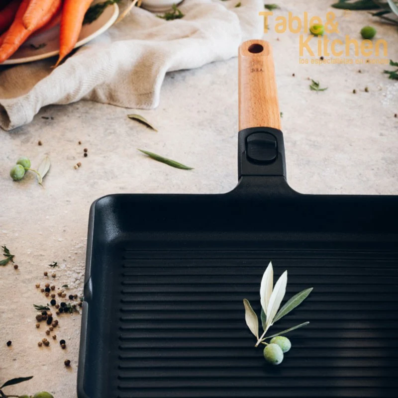 GRILL 28CM CON RAYAS MARKET BRA