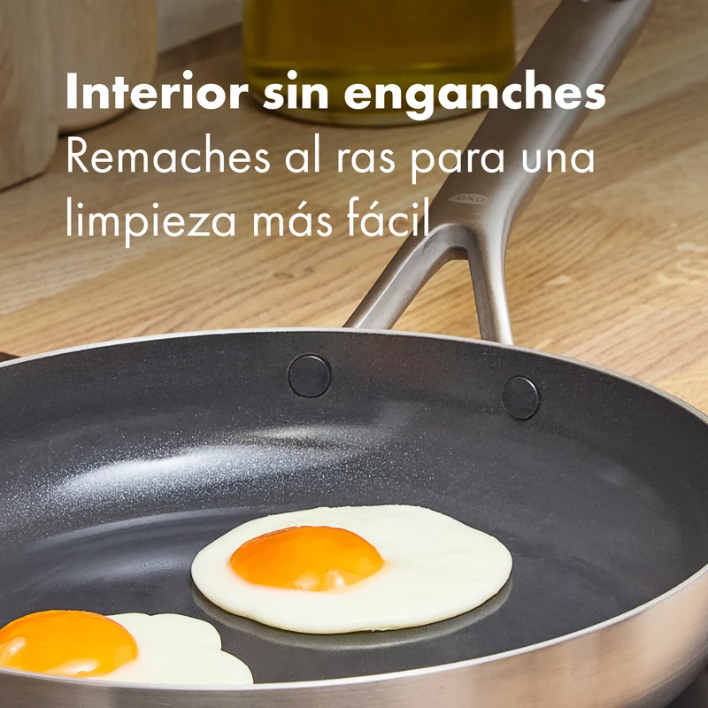 Sartén cerámica con exterior de acero inoxidable Mira OXO