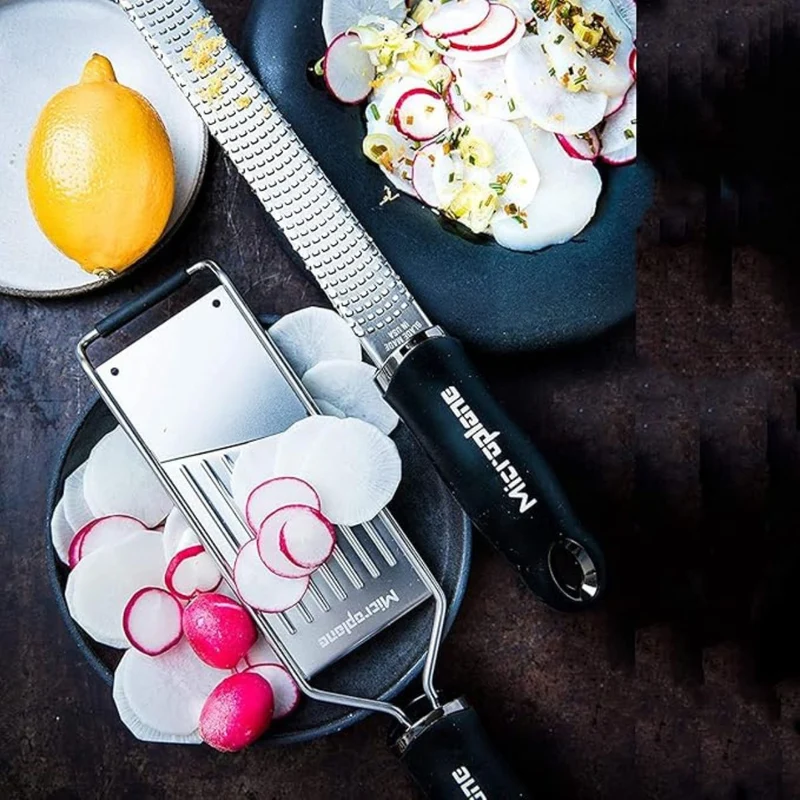 Set de 2 ralladores y guante protector Gourmet Microplane