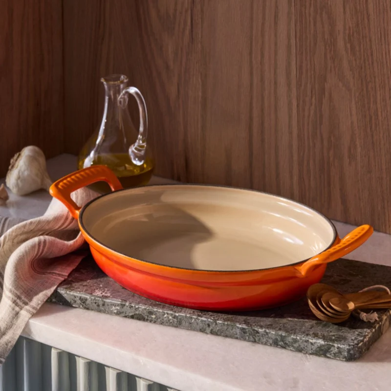 Cacerola multifunción oval de hierro fundido Modern Heritage Le Creuset