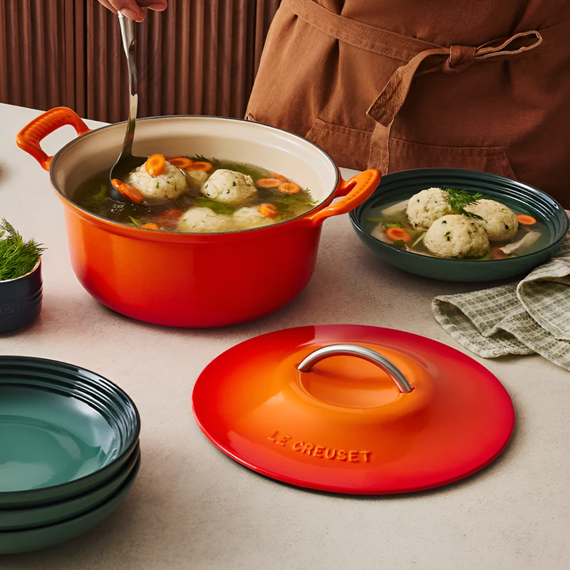 Cocotte redonda de hierro fundido Modern Heritage Le Creuset