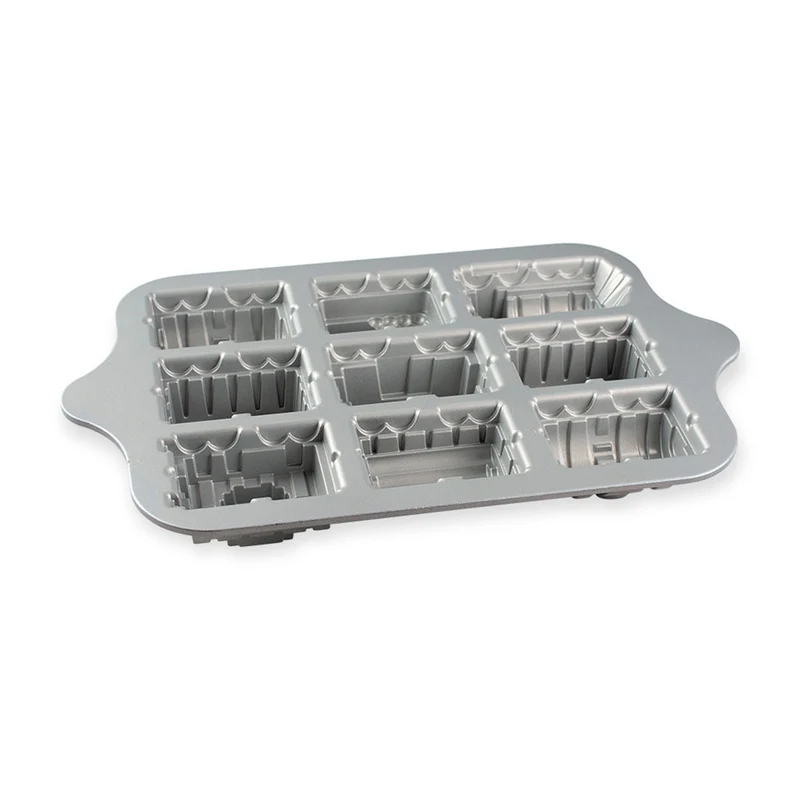 Molde Train Nordic Ware