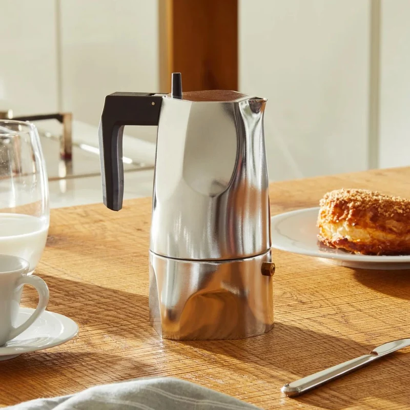 Cafetera de aluminio fundido Ossidiana Alessi