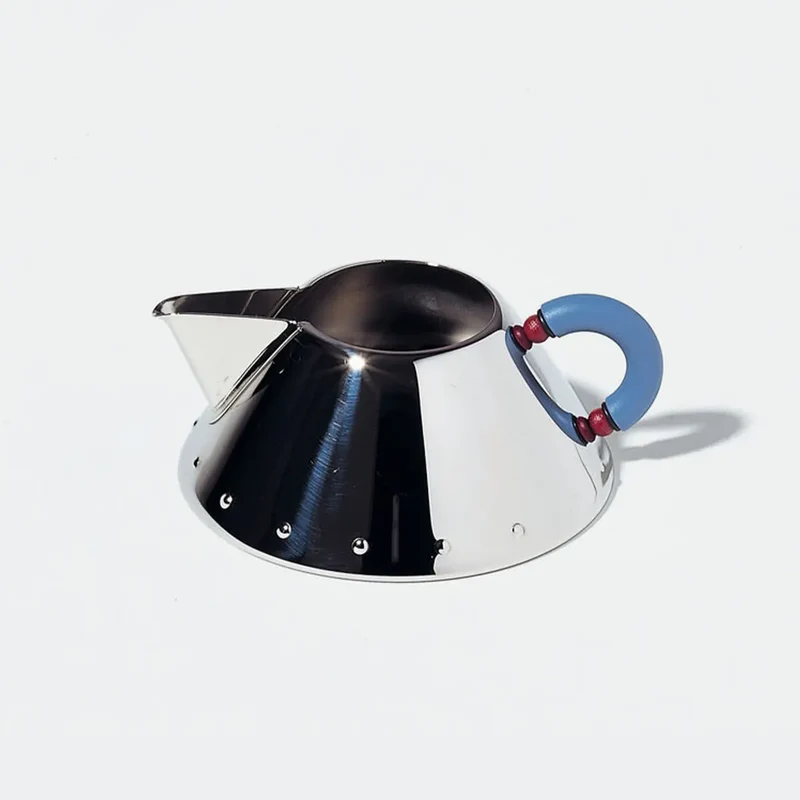 Lechera de acero inoxidable 9096 de Michael Graves Alessi