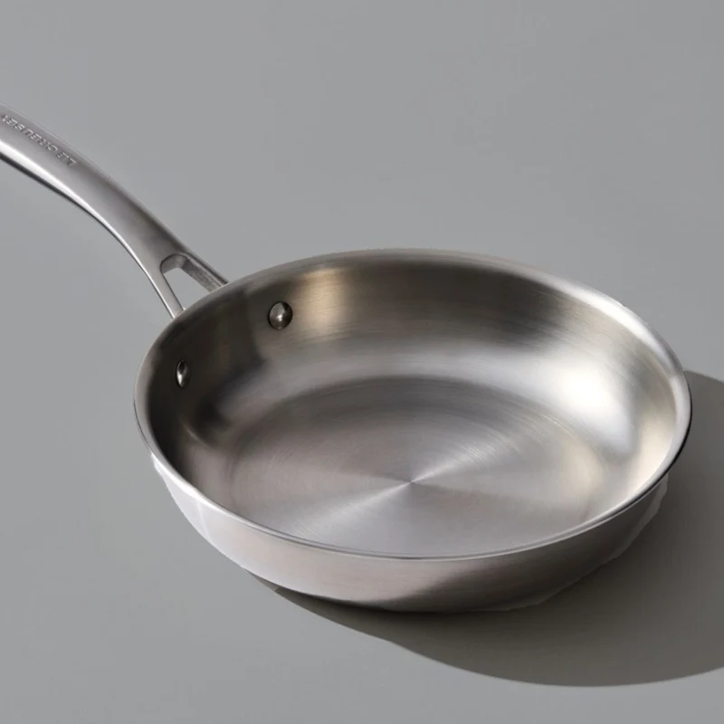 Sartén acero inoxidable tricapa Essential Le Creuset