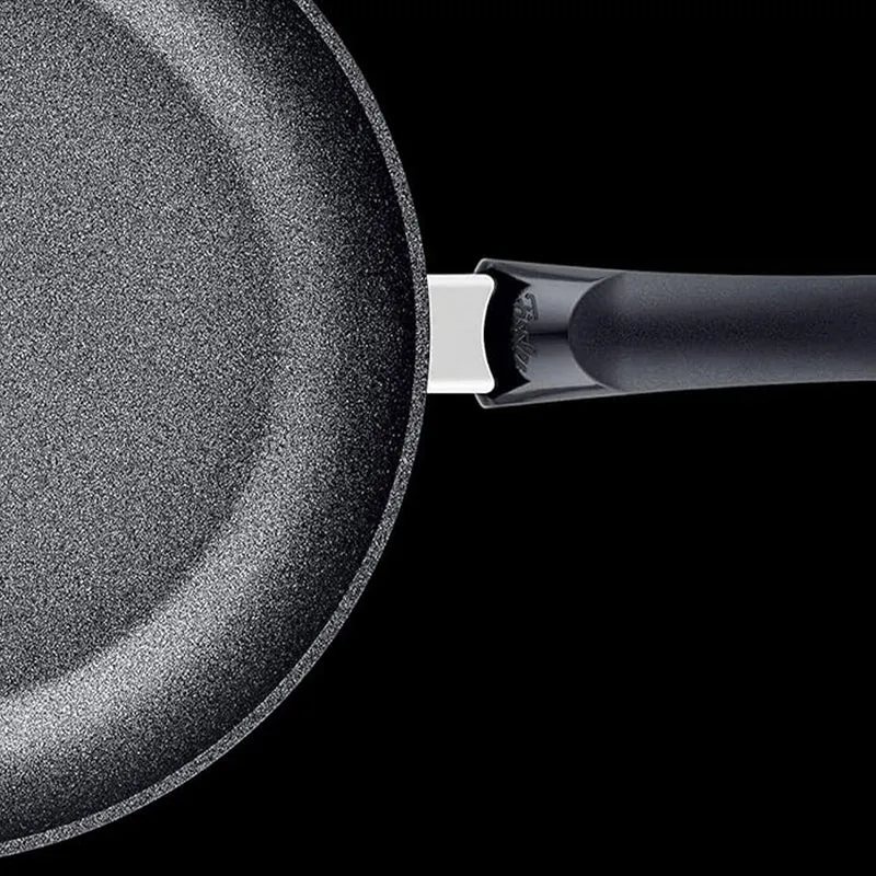 Set sartén Adamant® Comfort 28cm y sartén Adamant® Classic 24cm Fissler
