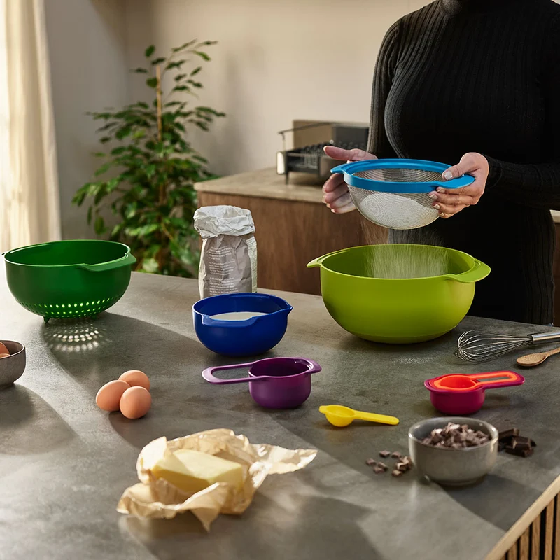 Juego de 9 boles y tazas medidoras Nest Plus Joseph Joseph