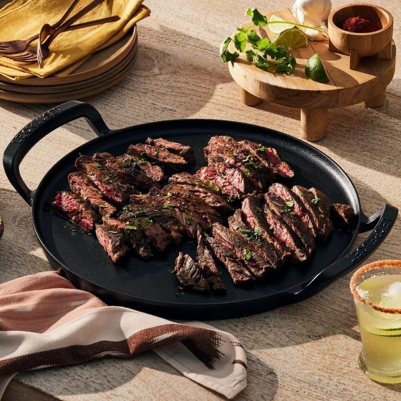 Parrilla redonda lisa y bandeja para pizza hierro fundido BBQ Outdoor Le Creuset