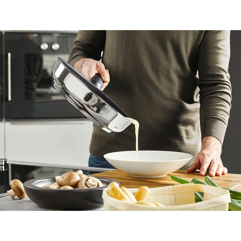 Sartén antiadherente con exterior inox Adamant® Premium Fissler