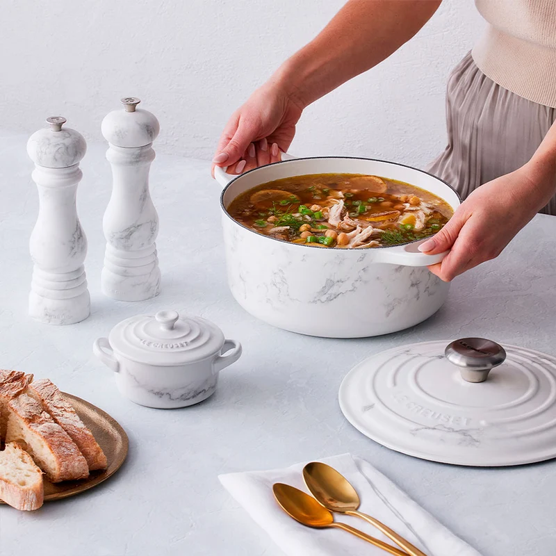 Cocotte de hierro White Marble Le Creuset (Edición Limitada)