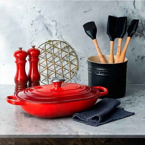 Cocotte baja tipo cacerola ovalada Le Creuset