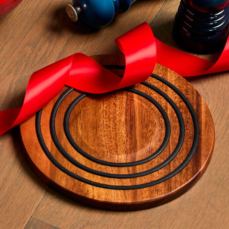 Salvamanteles magnético de madera Le Creuset