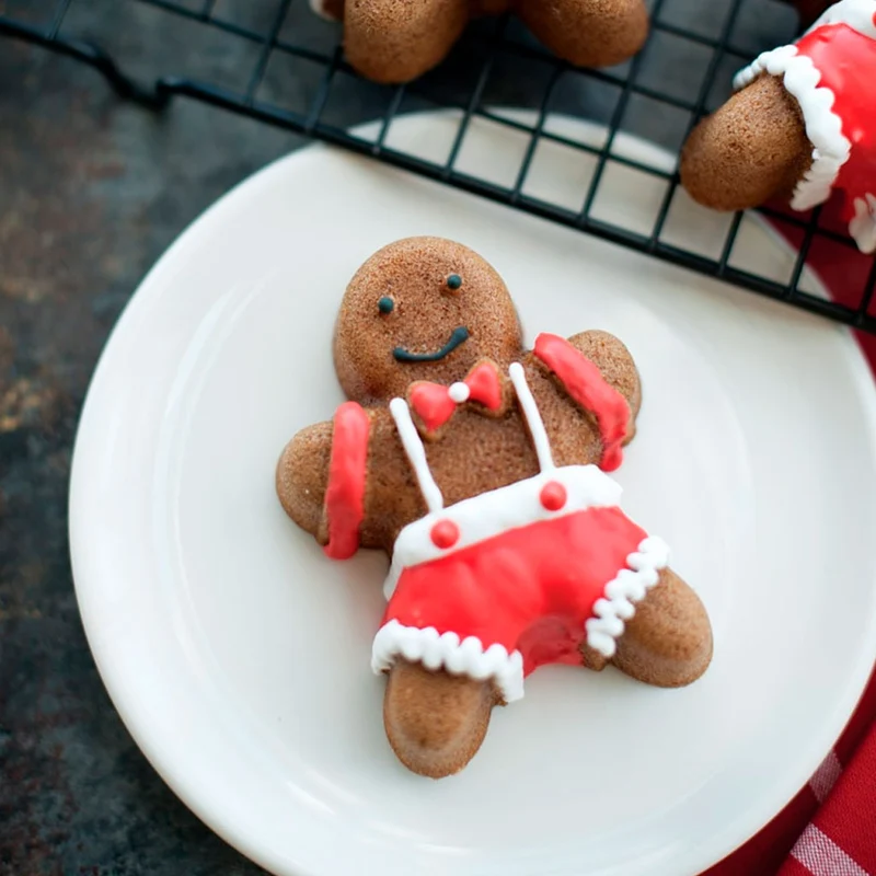Molde aluminio Gingerbread Kids Nordic Ware