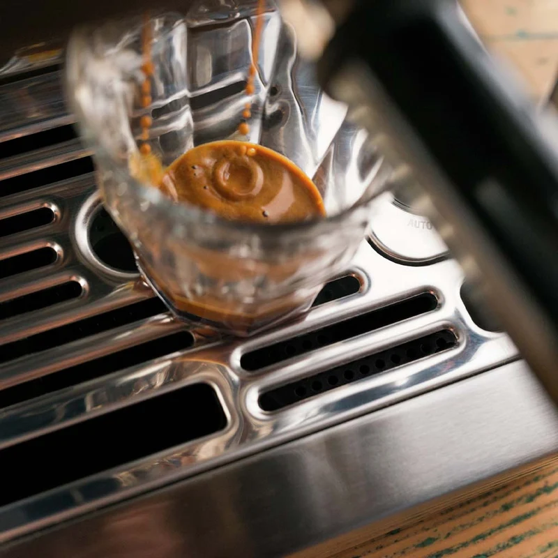 Cafetera automática Barista Touch de Sage