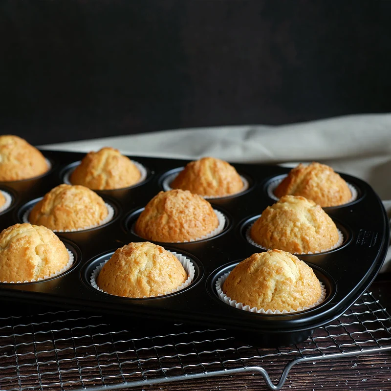 Molde de magdalenas y muffins Kaiser WMF (+pack 60 papeles gratis)