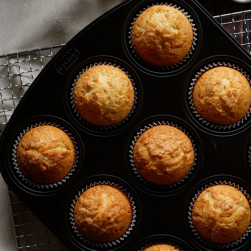 Molde de magdalenas y muffins Kaiser WMF (+pack 60 papeles gratis)