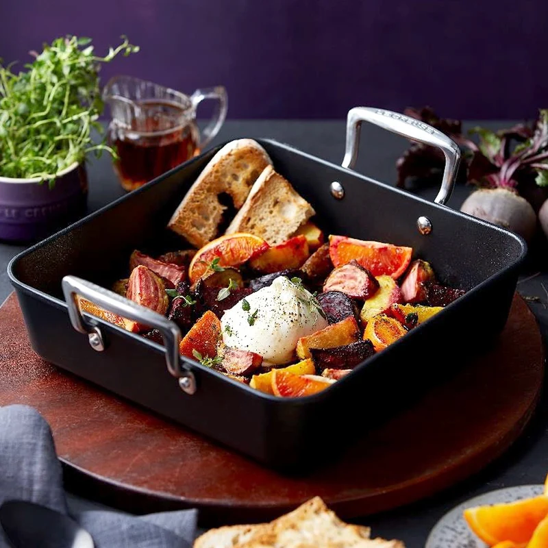 Bandeja asadora antiadherente Le Creuset (fuego y horno)
