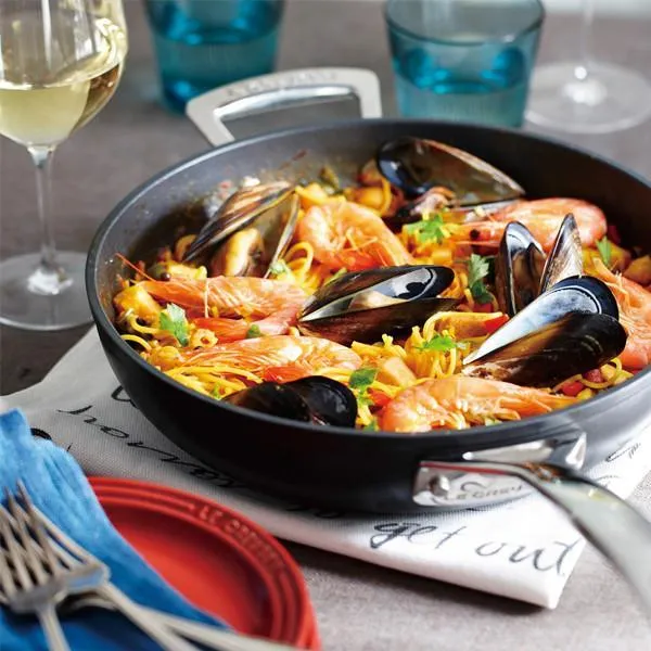 Sartén antiadherente alta Pro Le Creuset