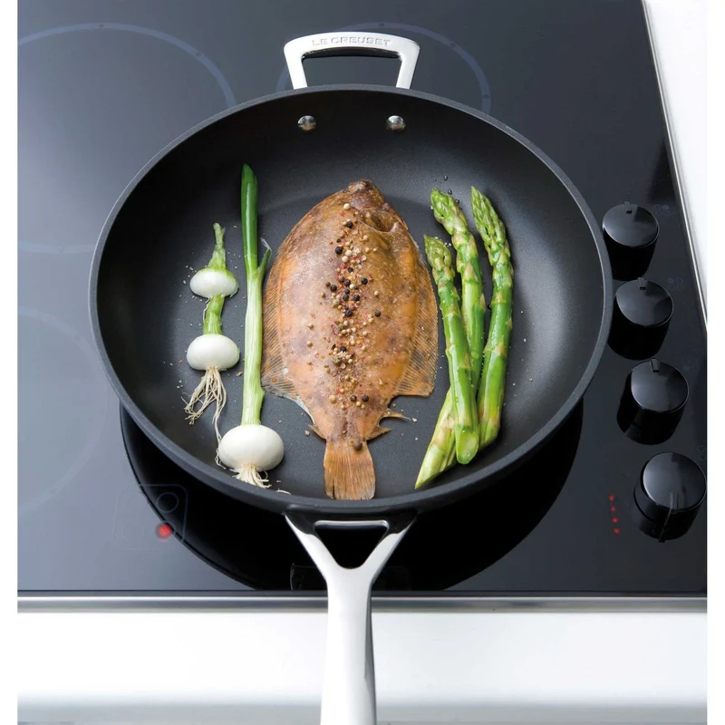 Sartén antiadherente alta Pro Le Creuset