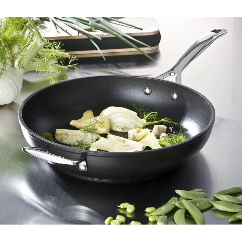 Sartén antiadherente alta Pro Le Creuset