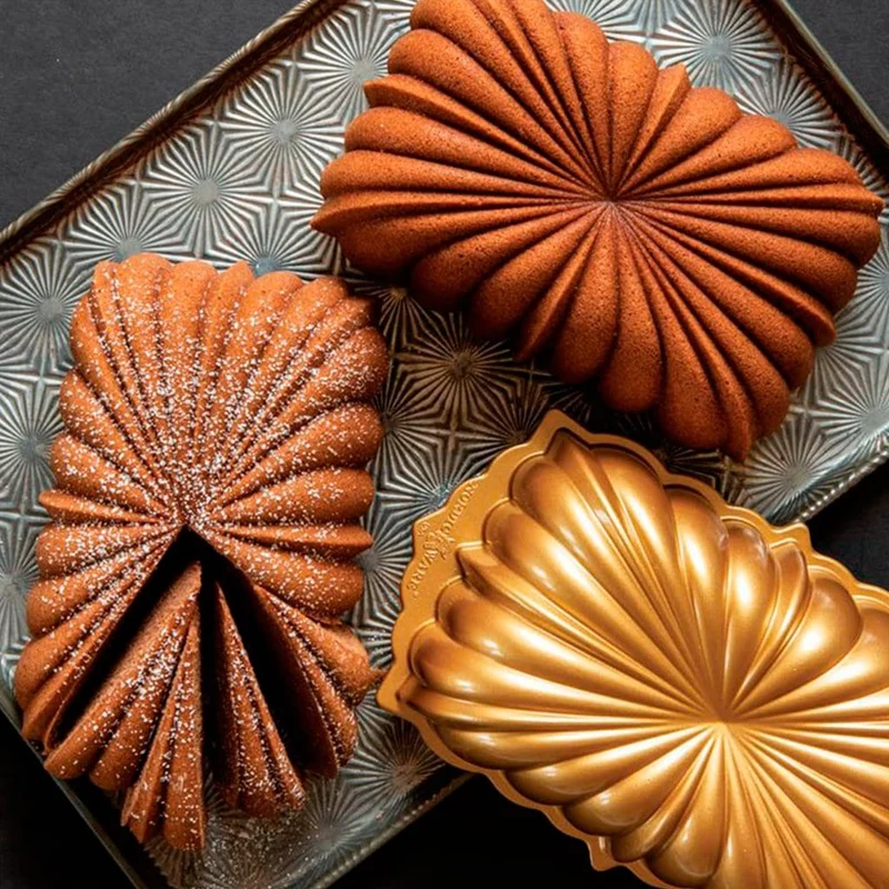 Molde Classic Fluted Loaf Nordic Ware