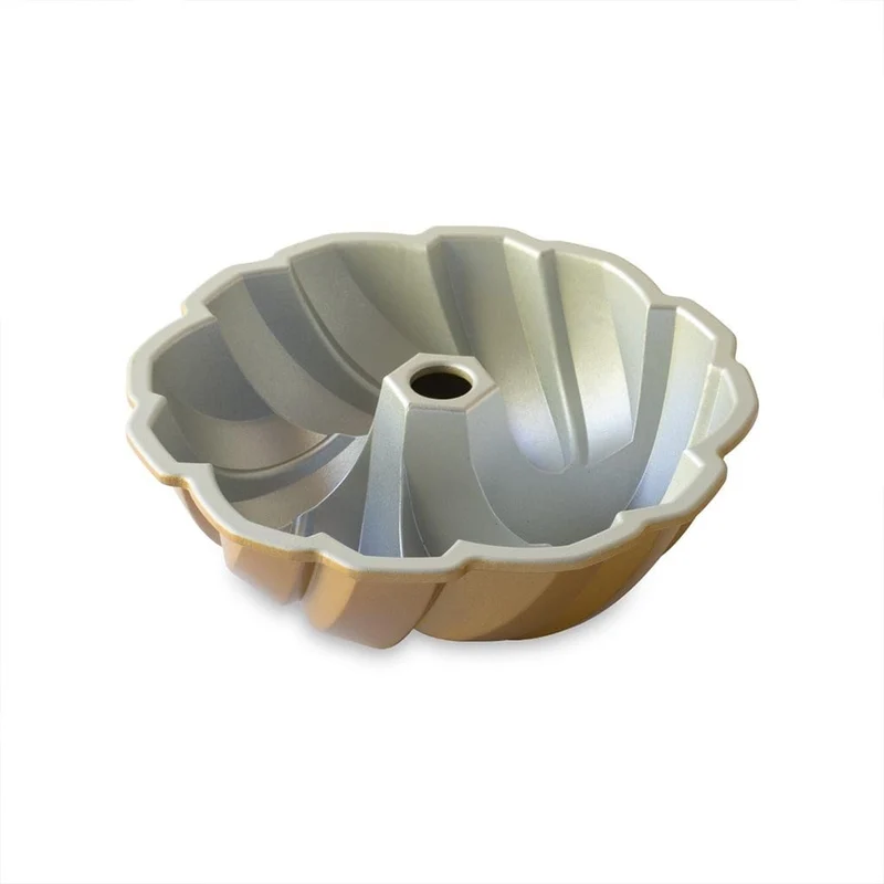 Molde Braided Bundt Pan Nordic Ware 75º Aniversario
